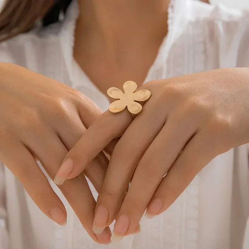 Irregular Chunky Big Geometric Gold Silver Color Rings for Women Men Personality Elastic Rope Connection Finger Rings dermacollagene.com